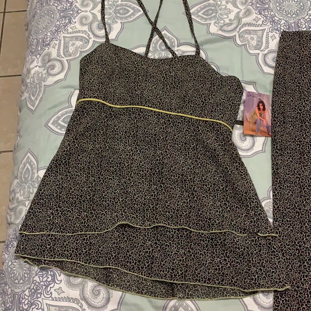 Matching Set - Picture 4 of 6